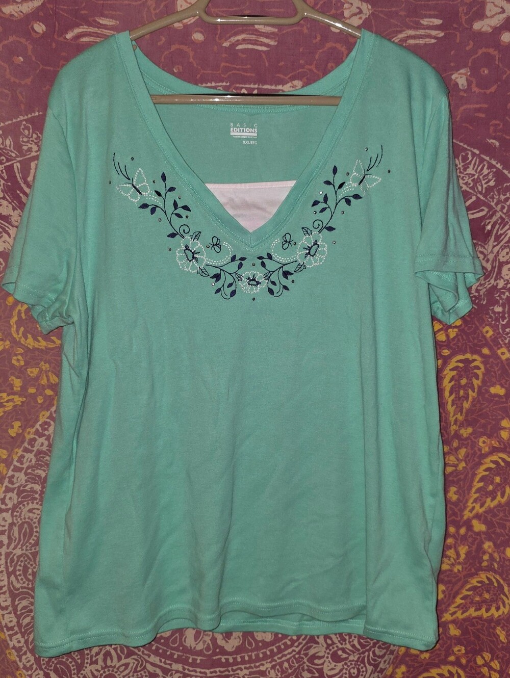 Basic Editions Womans Embelished Top 1x/ Green White